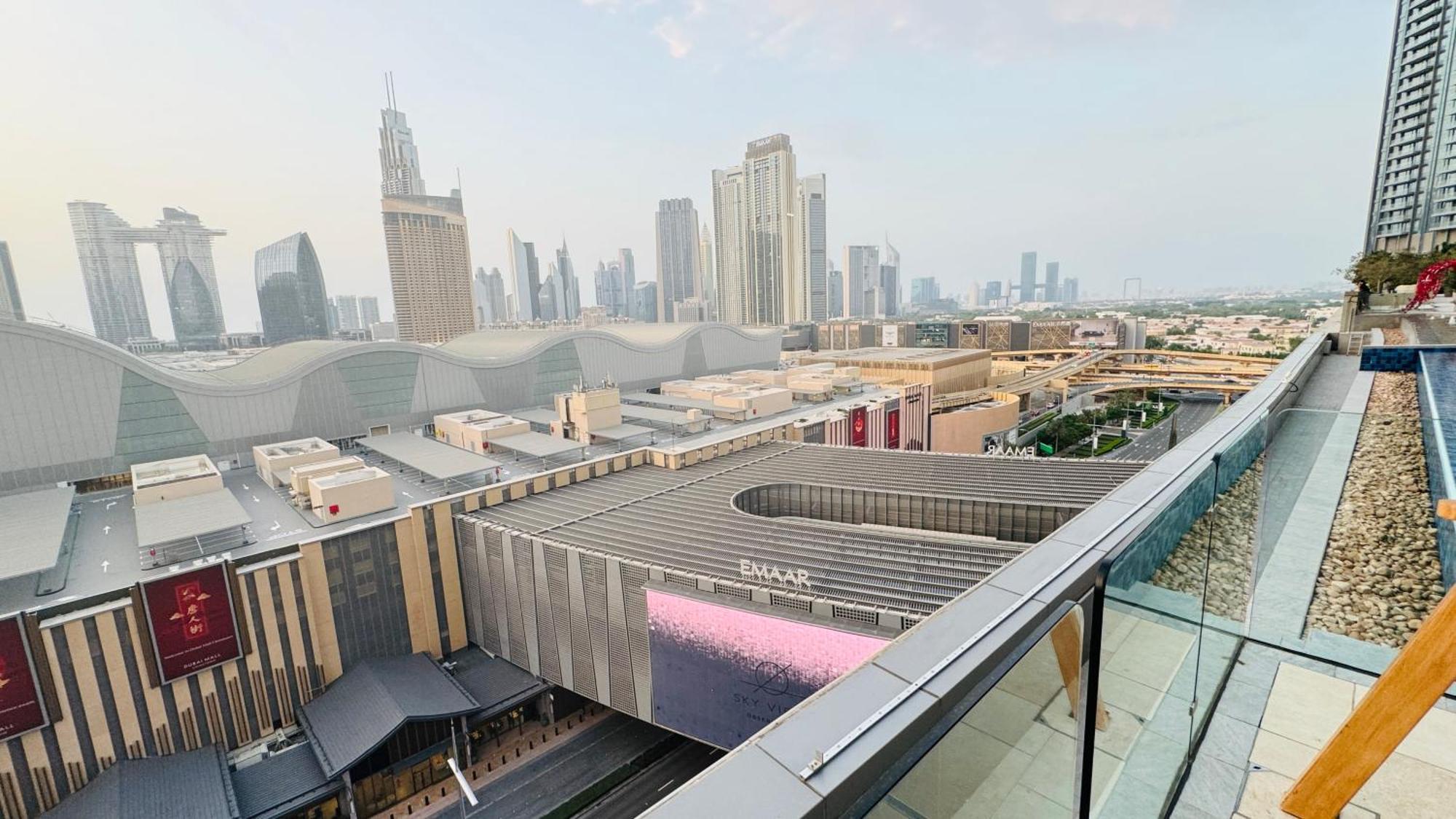 5 Minutes To Dubai Mall - Visitors Choice Dunya Apartments - Central Downtown Дубай Екстер'єр фото